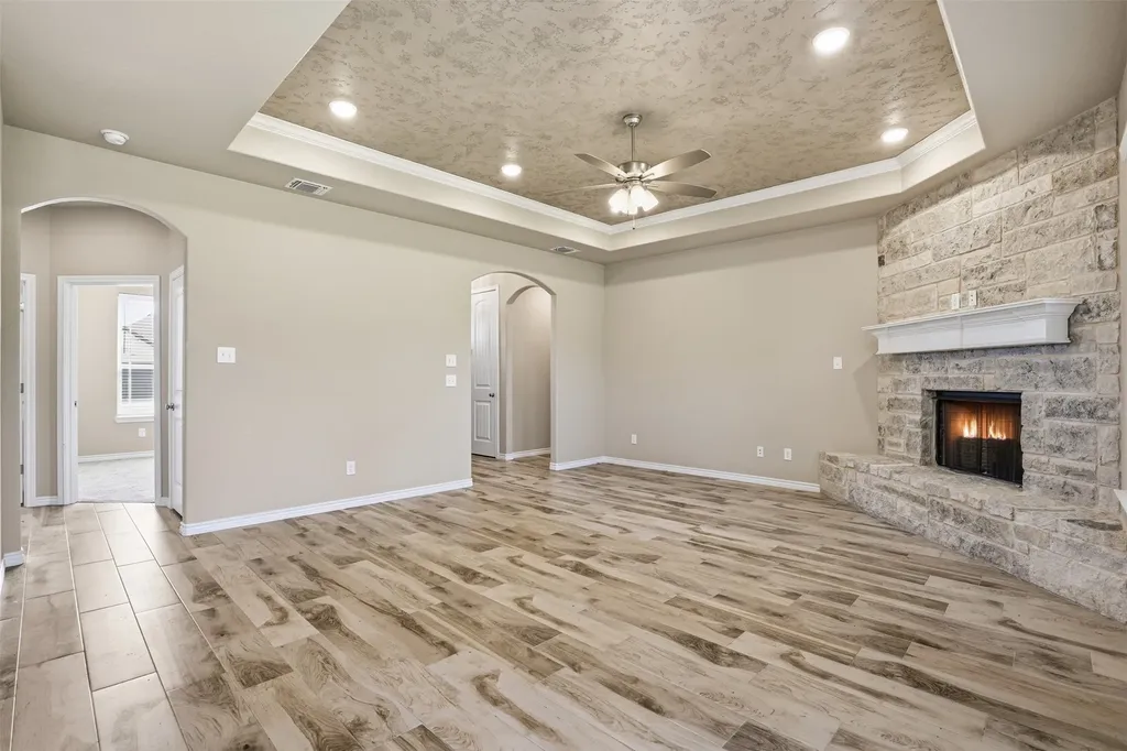 3316 Windcrest Drive Granbury TX 76049