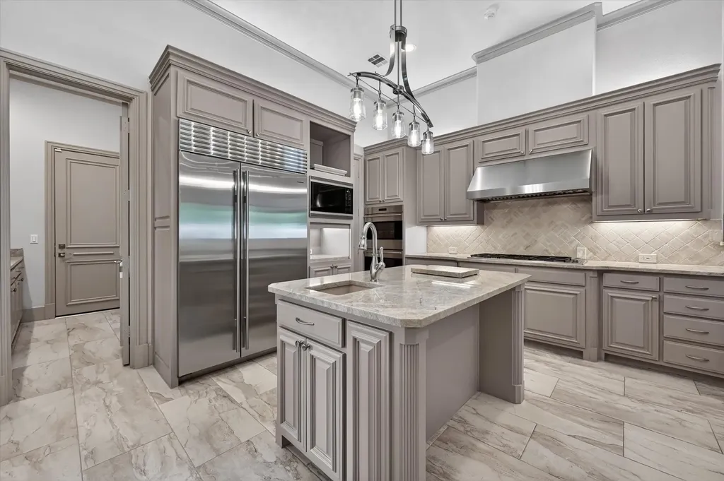14819 Bellbrook Drive Addison TX 75254