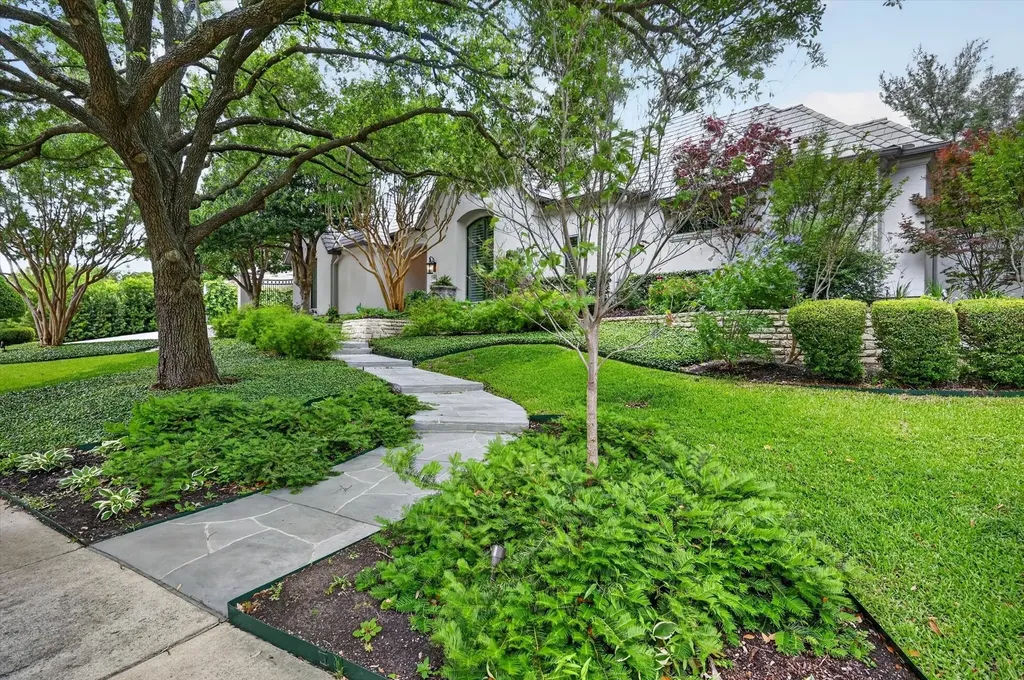 14819 Bellbrook Drive Addison TX 75254