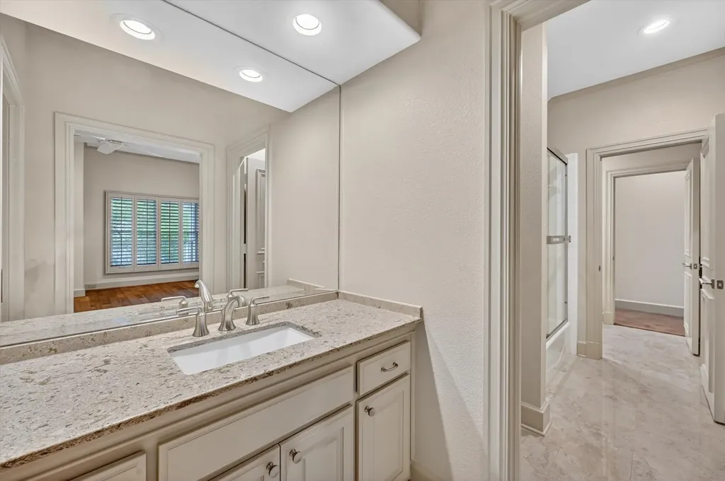 14819 Bellbrook Drive Addison TX 75254