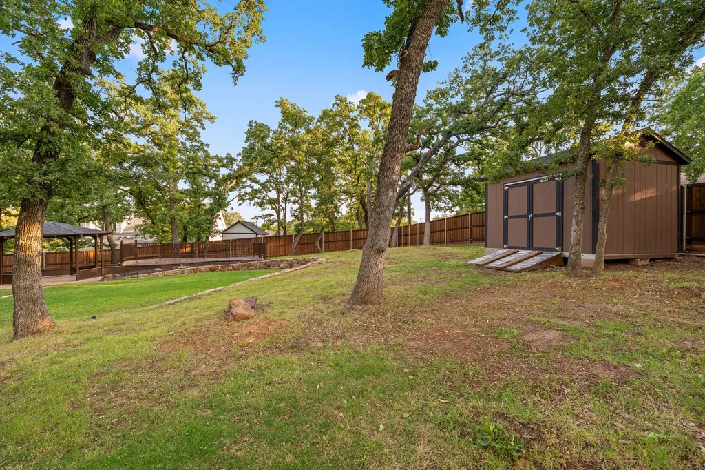 180 N Woodland Trail Double Oak TX 75077