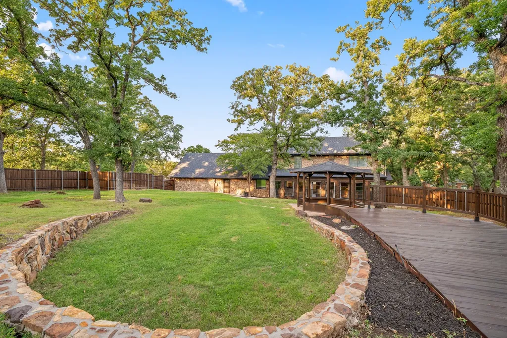 180 N Woodland Trail Double Oak TX 75077