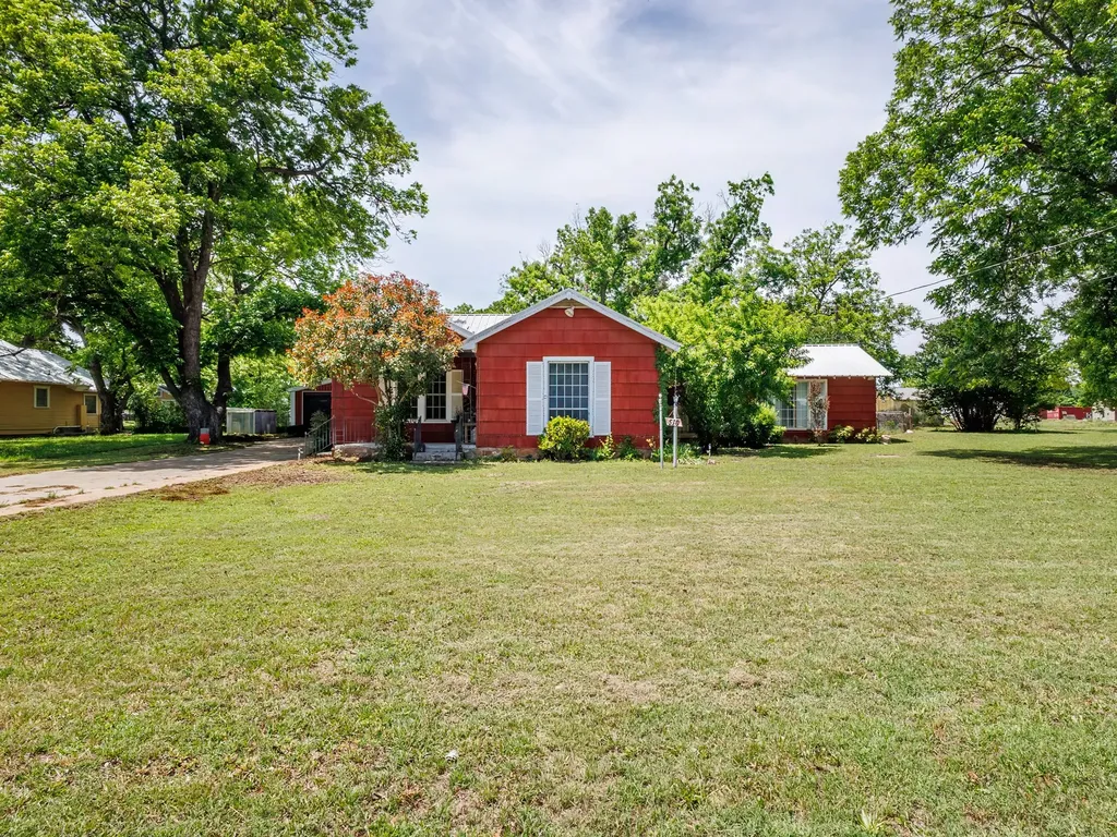 510 S Main Street Rising Star TX 76471
