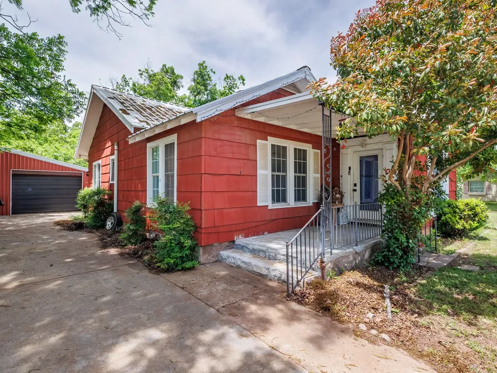 510 S Main Street Rising Star TX 76471