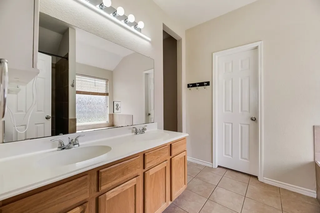2200 Fieldcrest Drive Rockwall TX 75032