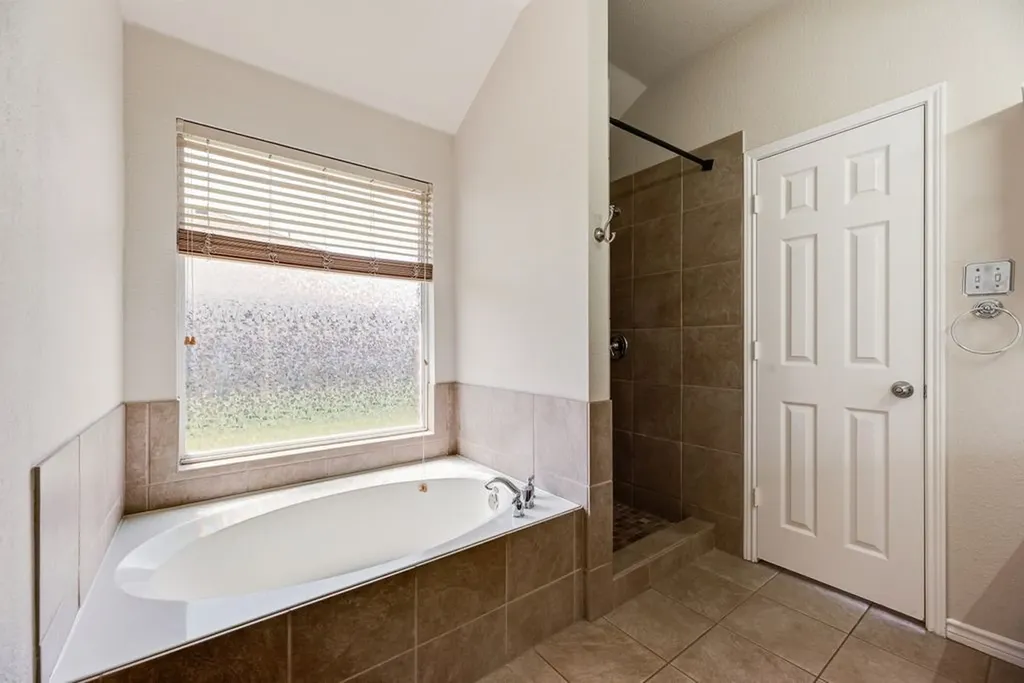 2200 Fieldcrest Drive Rockwall TX 75032