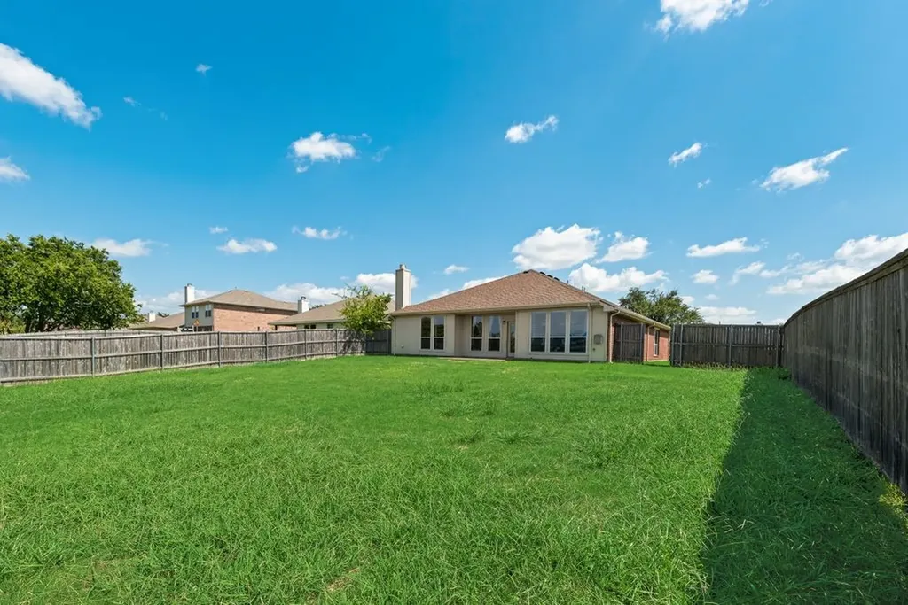 2200 Fieldcrest Drive Rockwall TX 75032