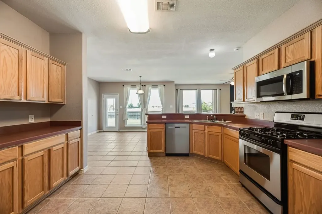 2200 Fieldcrest Drive Rockwall TX 75032