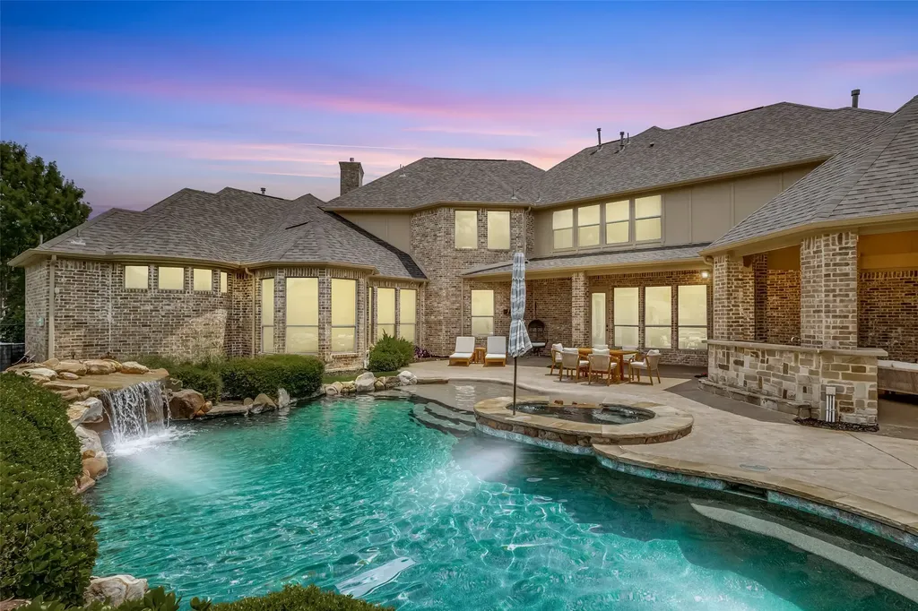 671 Lakeridge Drive Fairview TX 75069
