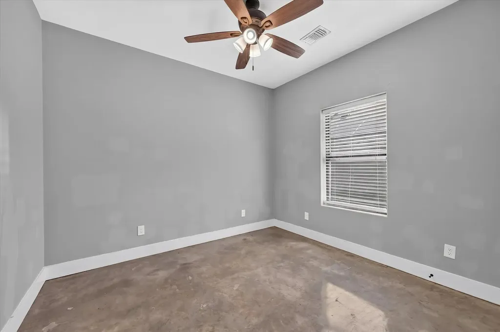 707 E Woodard Street Denison TX 75021