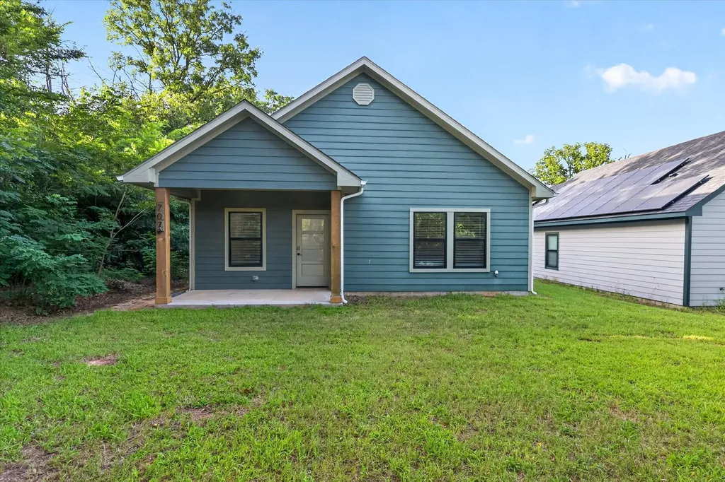 707 E Woodard Street Denison TX 75021