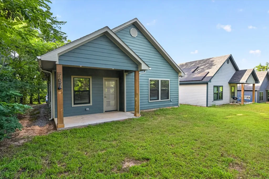 707 E Woodard Street Denison TX 75021