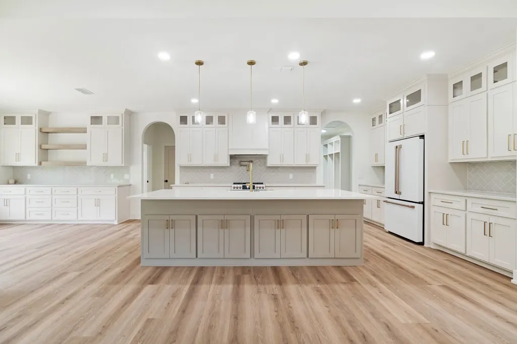 250 Private Road 45855 Blossom TX 75416
