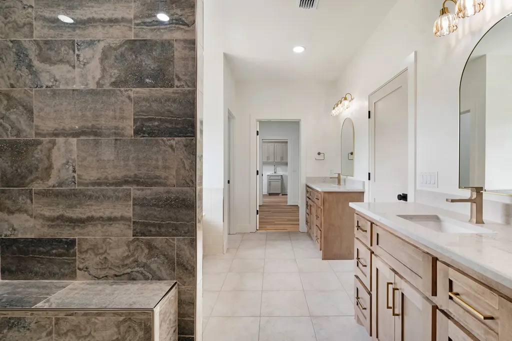 250 Private Road 45855 Blossom TX 75416