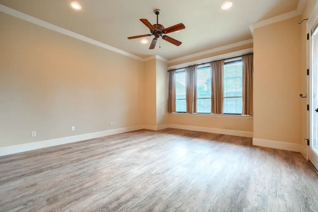 8009 Canyon Oak Drive North Richland Hills TX 76182