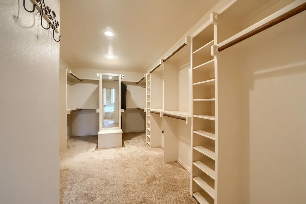 8009 Canyon Oak Drive North Richland Hills TX 76182