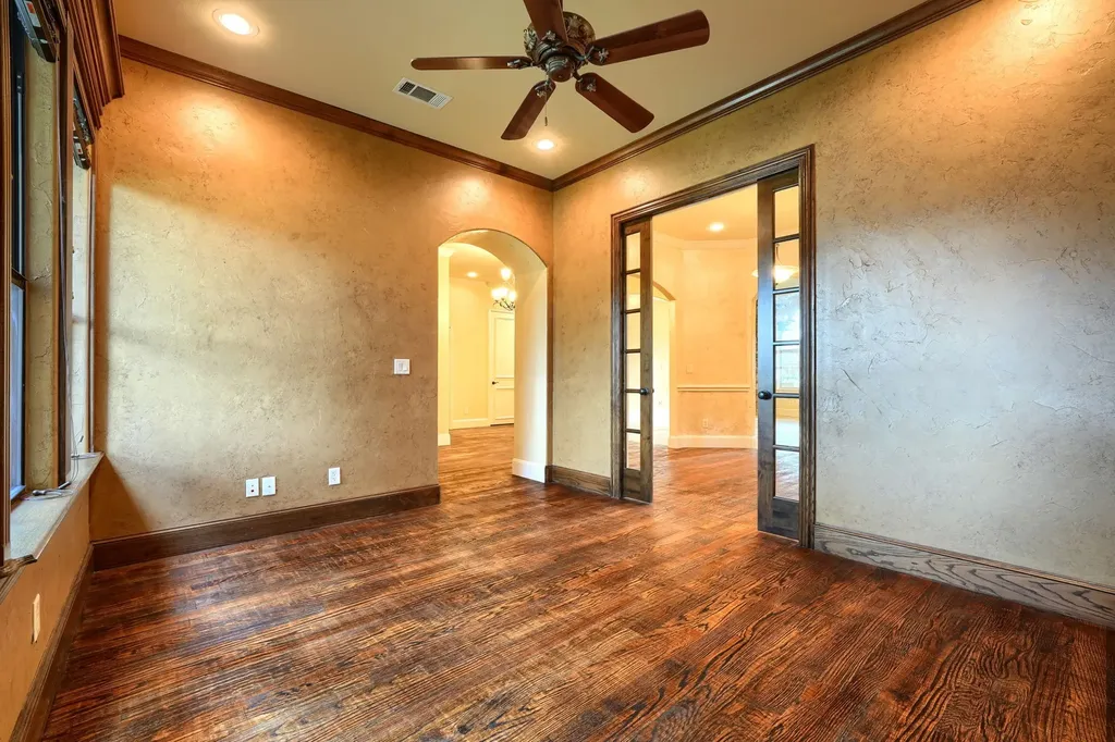 8009 Canyon Oak Drive North Richland Hills TX 76182
