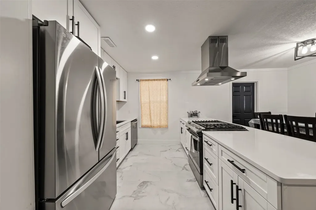 121 Austin Street Mcgregor TX 76657