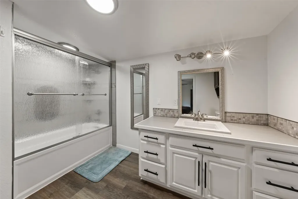 121 Austin Street Mcgregor TX 76657