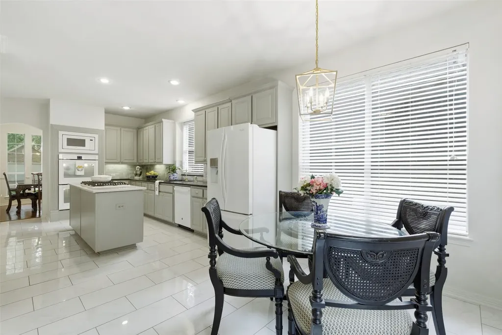 2218 Ash Grove Way Dallas TX 75228