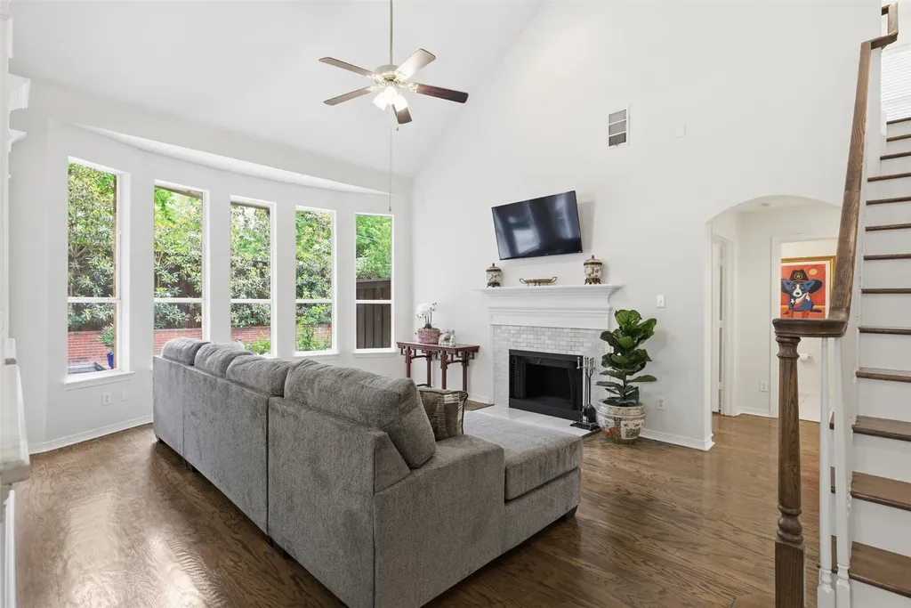 2218 Ash Grove Way Dallas TX 75228