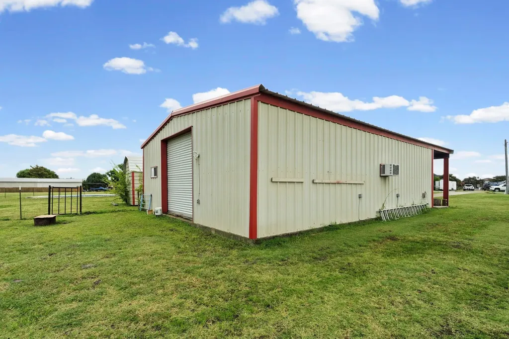 4106 Fox Run Caddo Mills TX 75135
