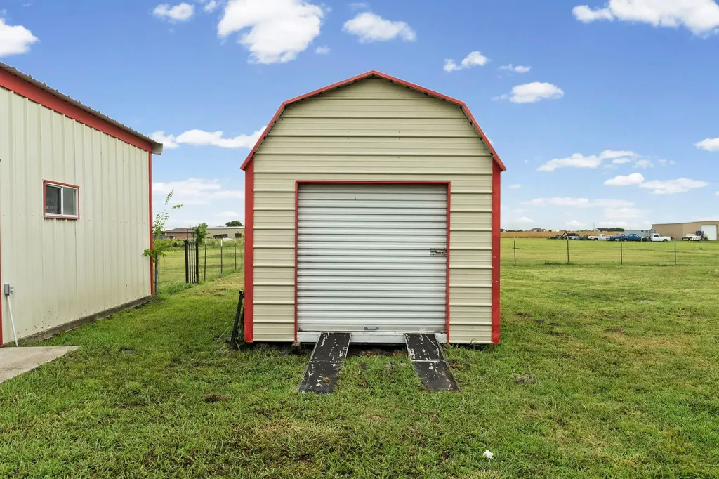 4106 Fox Run Caddo Mills TX 75135