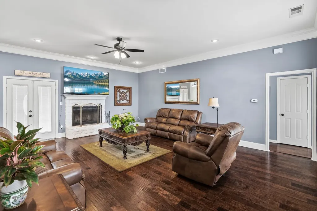 4106 Fox Run Caddo Mills TX 75135