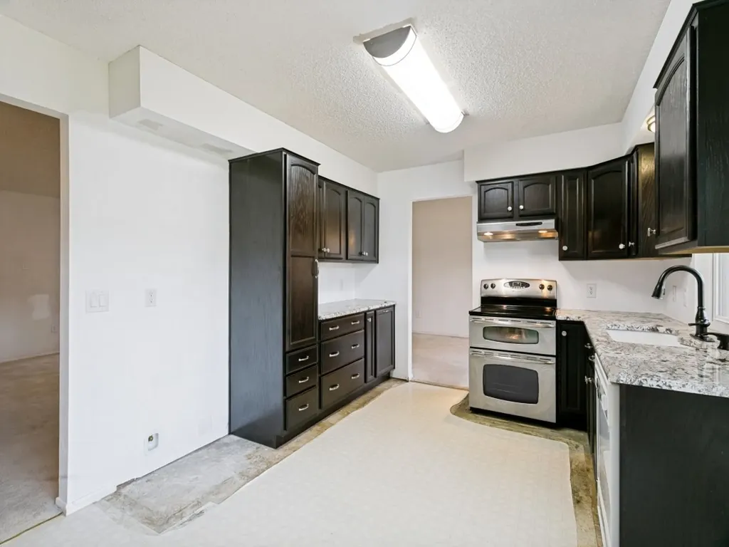 1706 Acorn Drive Euless TX 76039