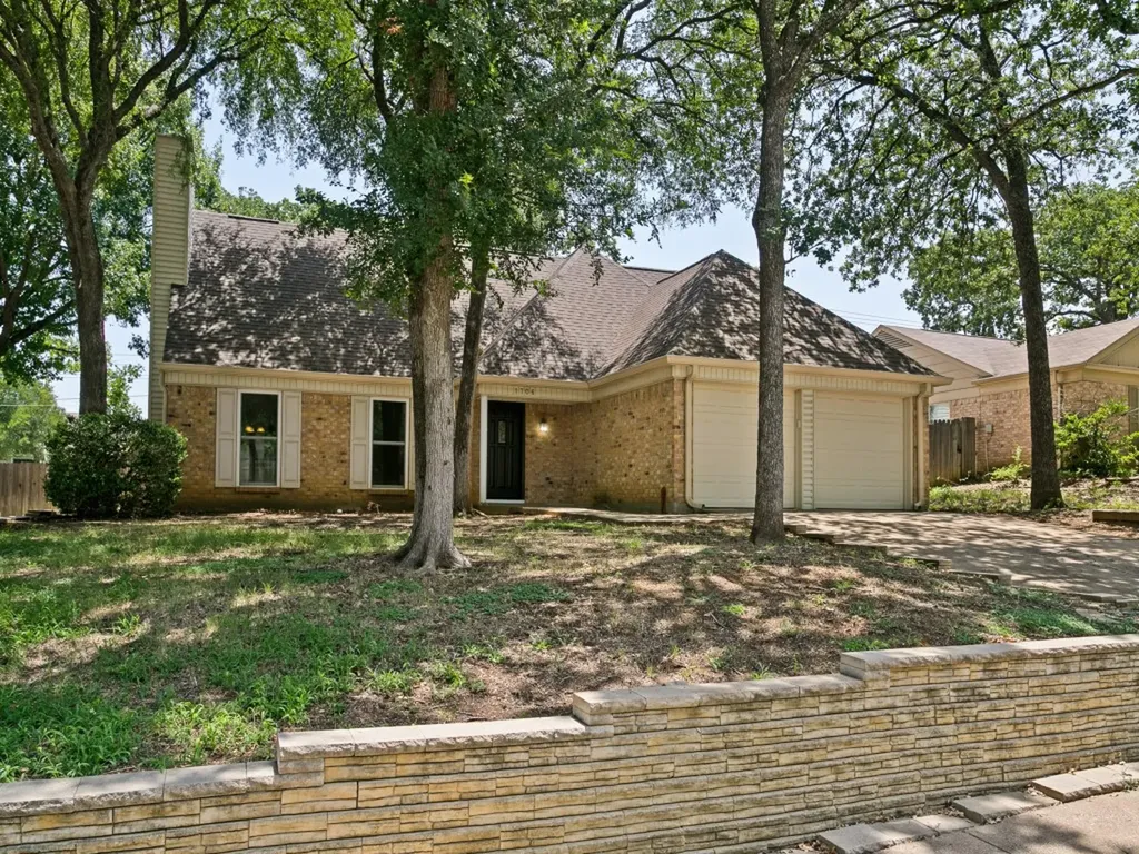 1706 Acorn Drive Euless TX 76039