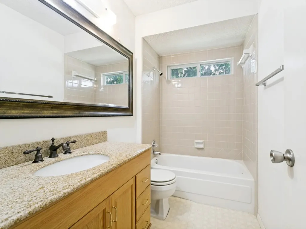 1706 Acorn Drive Euless TX 76039