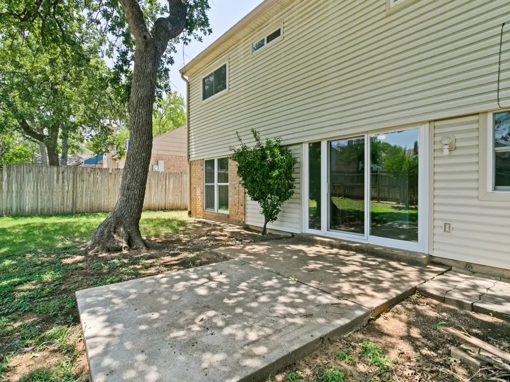 1706 Acorn Drive Euless TX 76039