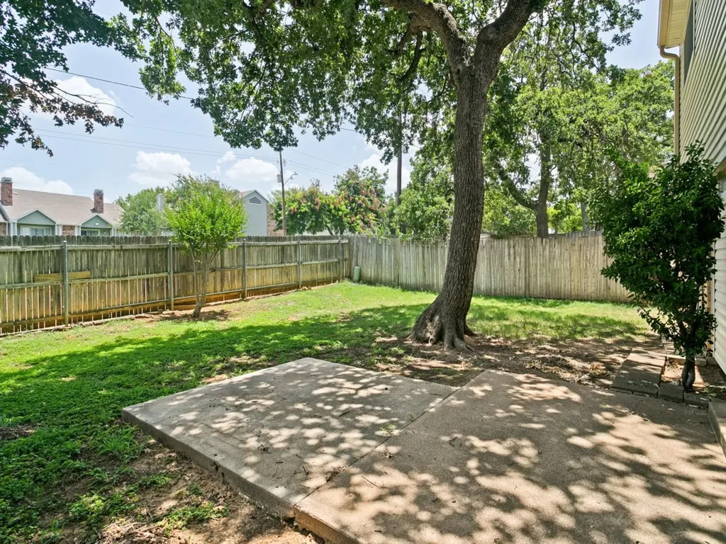 1706 Acorn Drive Euless TX 76039