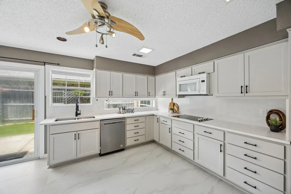 5 Chelsey Circle Richardson TX 75082
