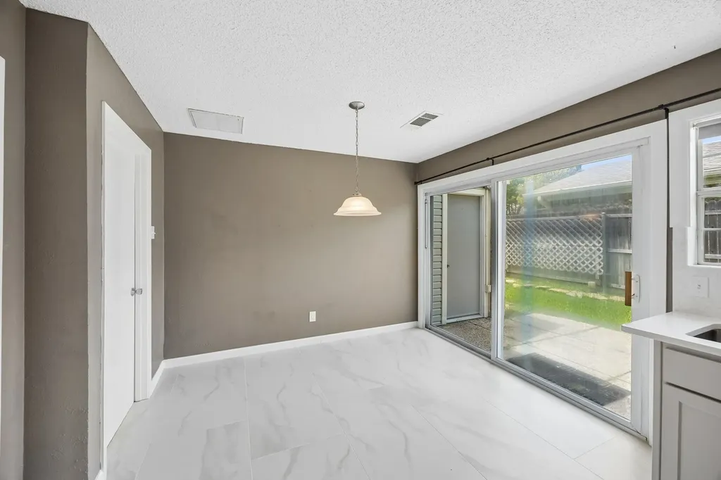 5 Chelsey Circle Richardson TX 75082