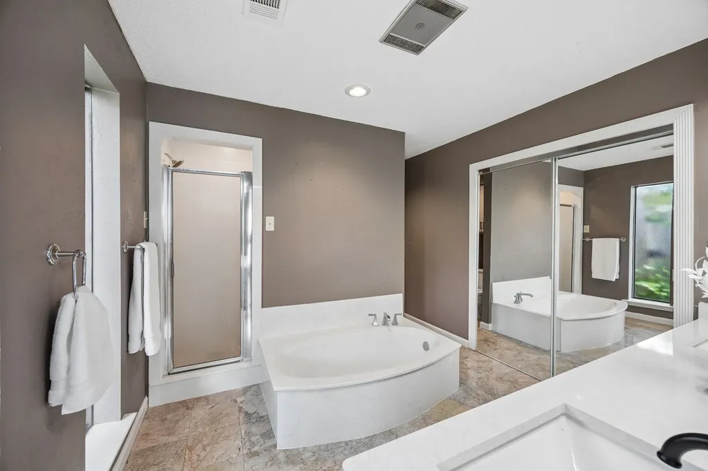 5 Chelsey Circle Richardson TX 75082