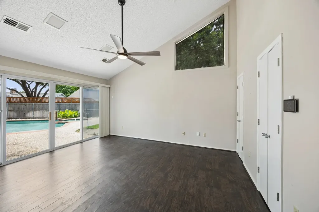 5 Chelsey Circle Richardson TX 75082