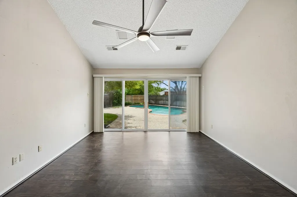 5 Chelsey Circle Richardson TX 75082