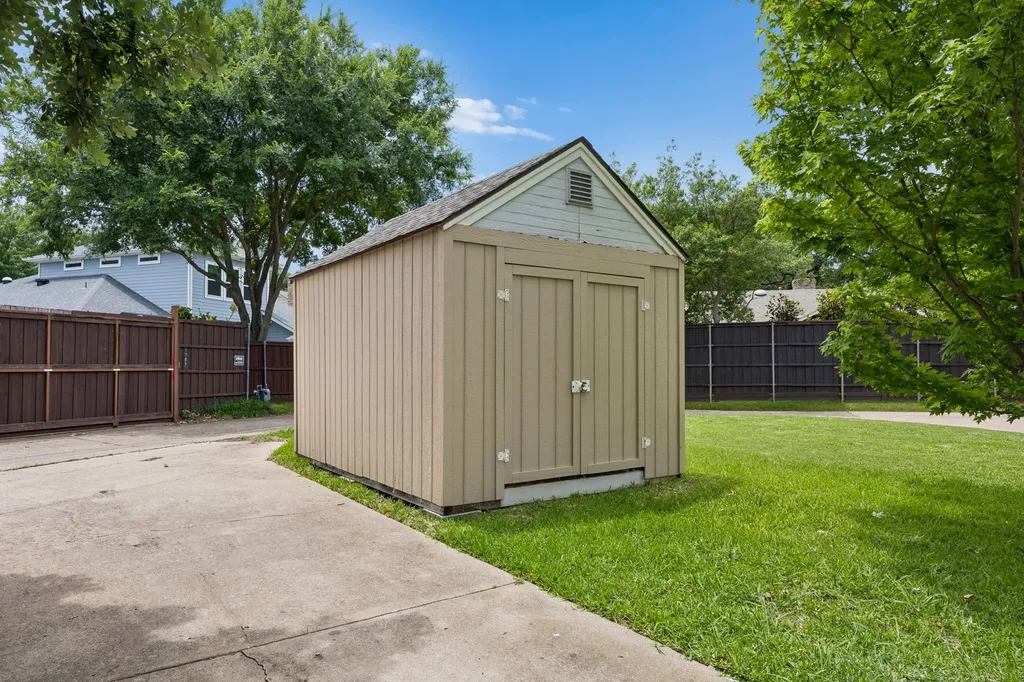 5 Chelsey Circle Richardson TX 75082