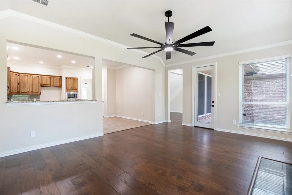 1405 Faringdon Drive Plano TX 75075