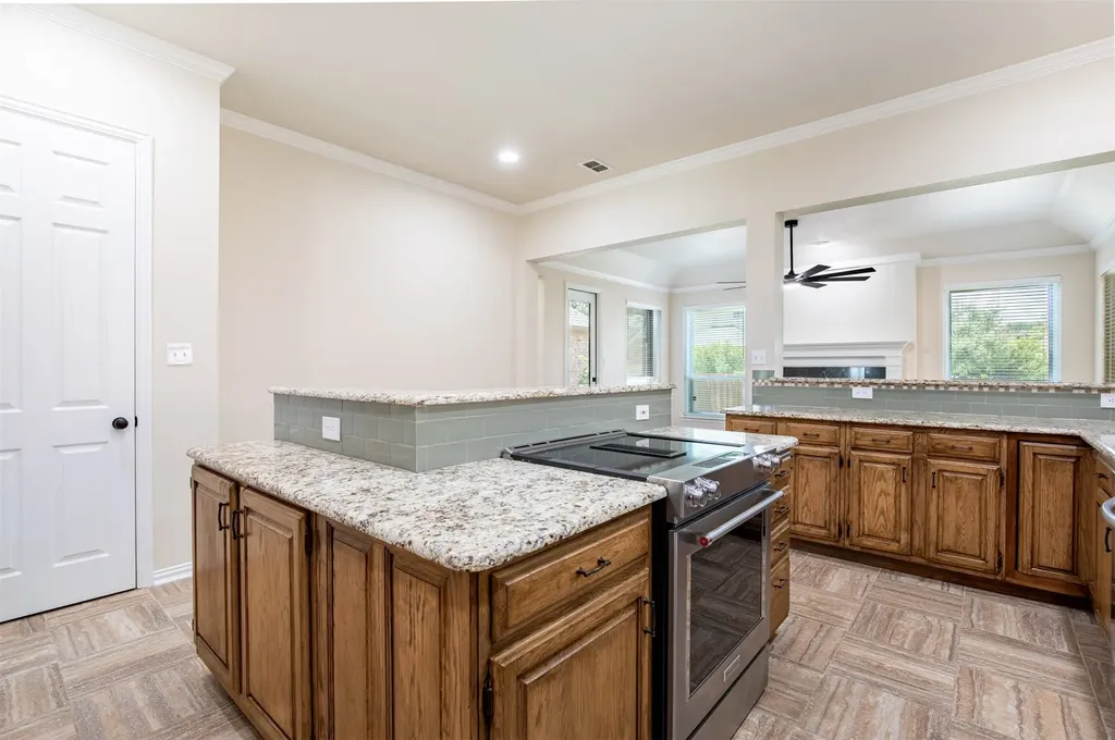 1405 Faringdon Drive Plano TX 75075