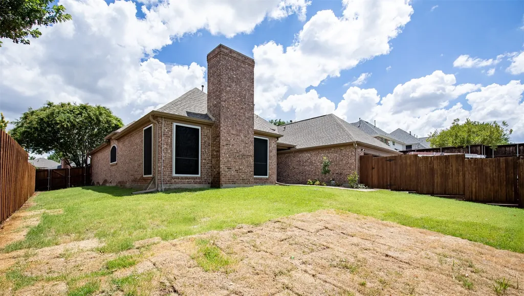 1405 Faringdon Drive Plano TX 75075