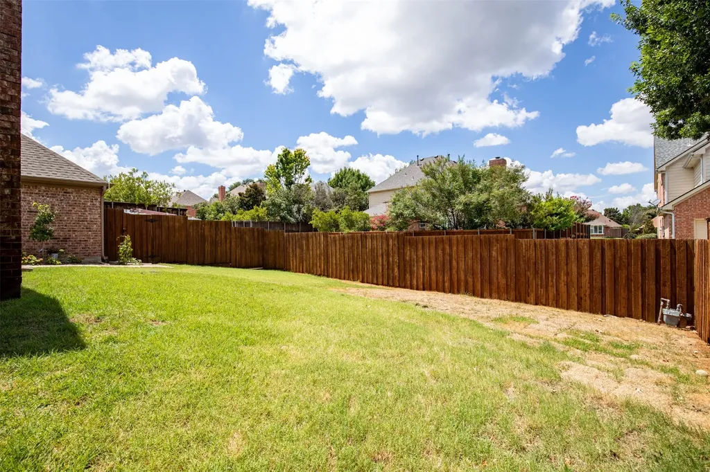 1405 Faringdon Drive Plano TX 75075