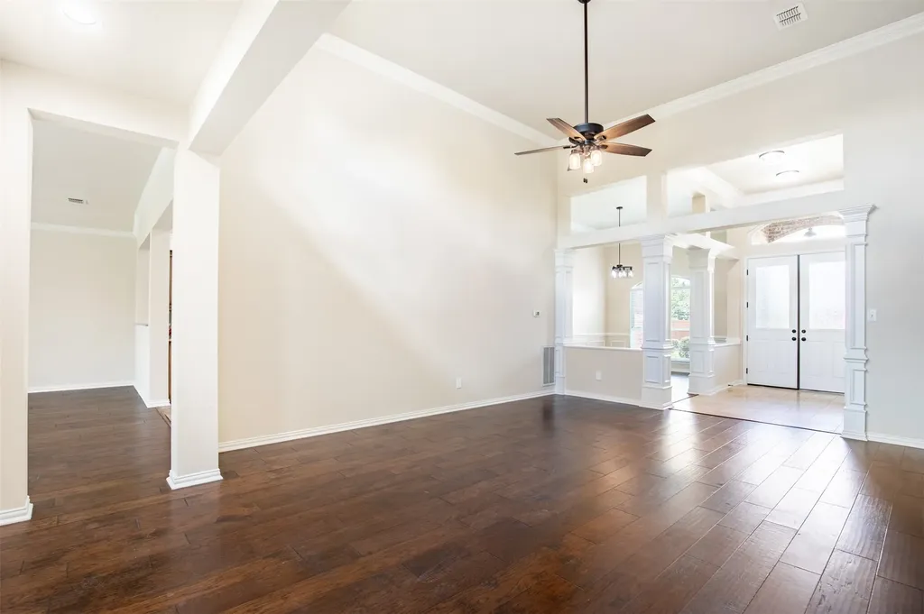 1405 Faringdon Drive Plano TX 75075