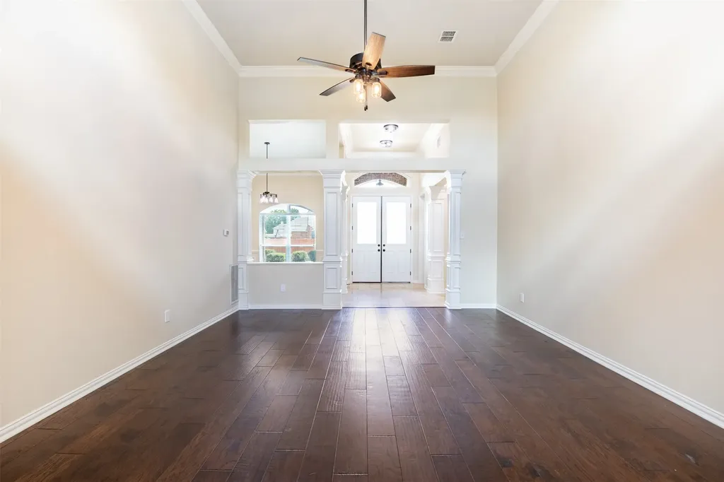 1405 Faringdon Drive Plano TX 75075