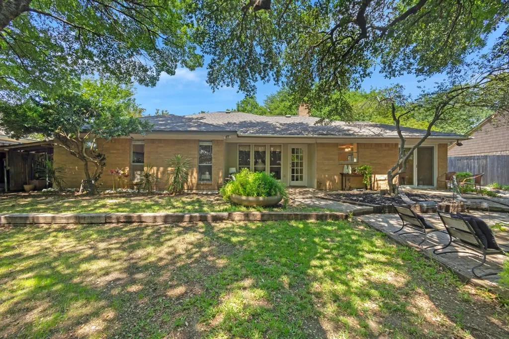 3004 Foxboro Drive Richardson TX 75082