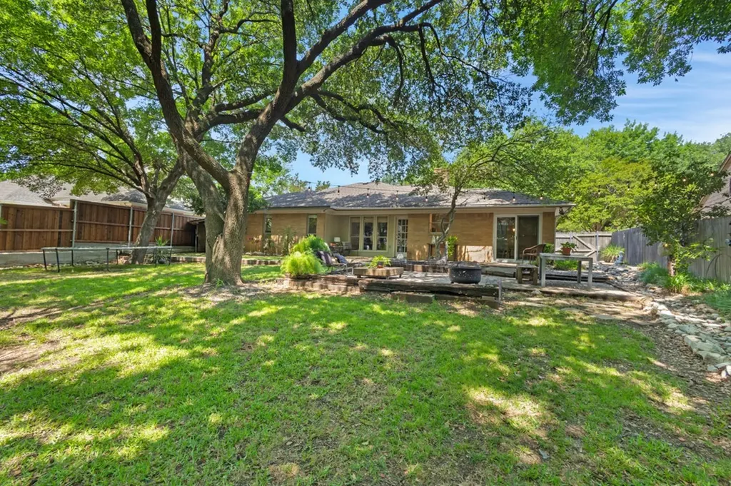 3004 Foxboro Drive Richardson TX 75082
