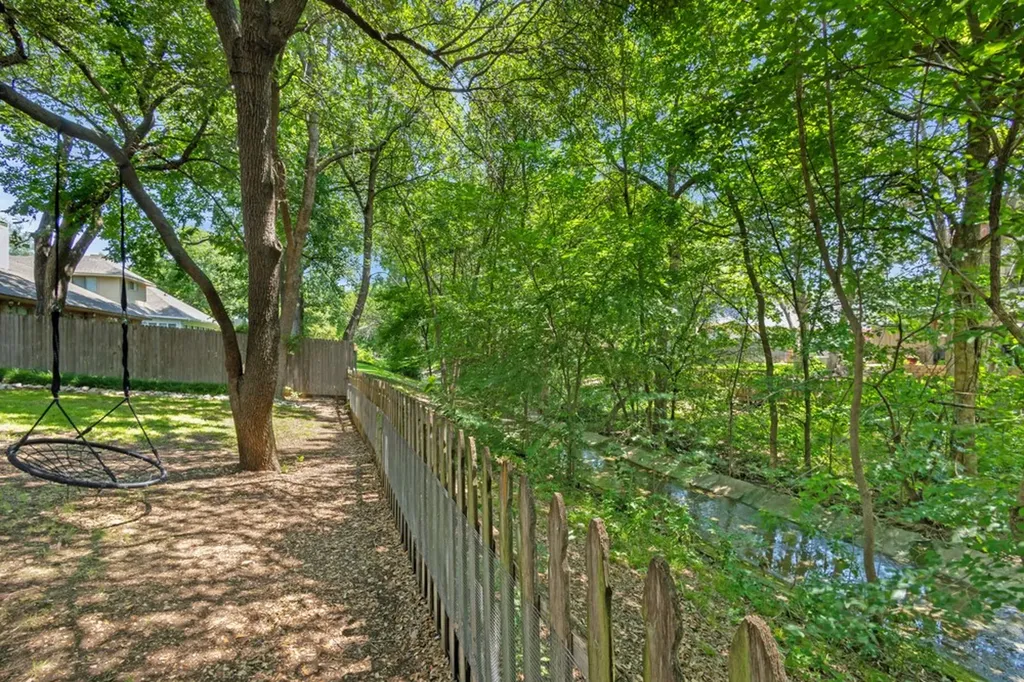 3004 Foxboro Drive Richardson TX 75082