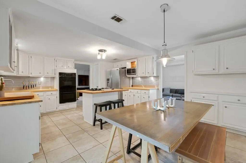 3004 Foxboro Drive Richardson TX 75082