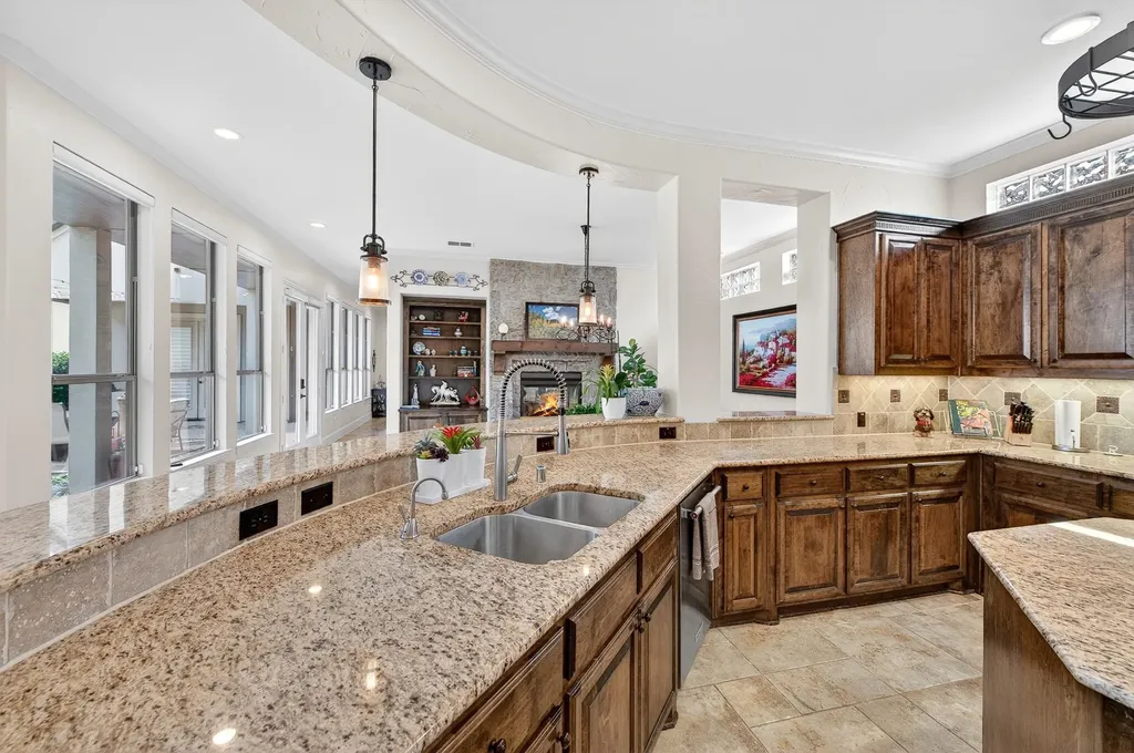 3617 Vineyard Way Farmers Branch TX 75234
